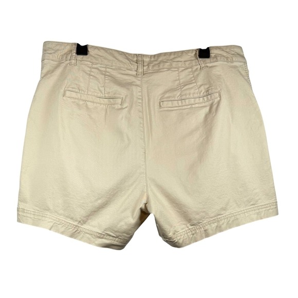 GAP 5" Women's High Rise Girlfriend Khaki Shorts, Plus Size 18, Lot of 4 - Picture 13 of 15